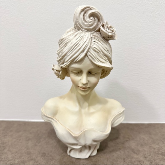Vintage Lady/Woman Bust Sculpture Statue Figurine Resin Home Decor Art 9” - Picture 13 of 16
